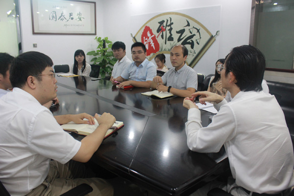 台湾法律青年跨海来深学习“艺术诉讼法” —知明所举行台湾同胞林艾萱法律学习交流欢迎会