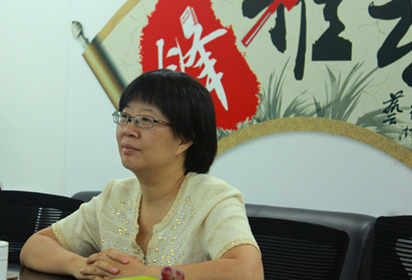 深圳市委台办领导一行看望在知明所学习诉讼业务的台湾法律青年