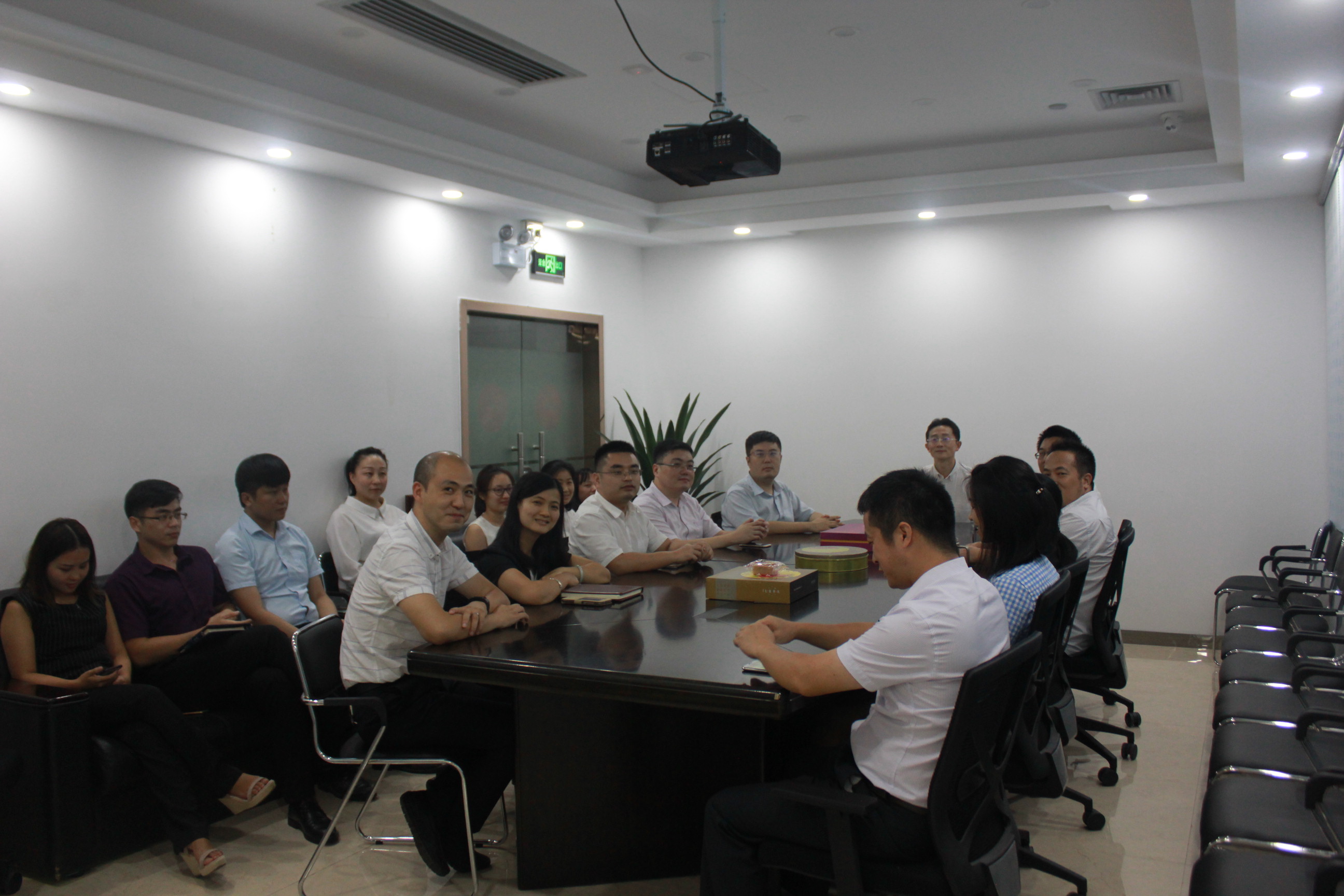 知明律师大讲堂2018第七讲开讲—“刑事案件审查起诉阶段业务”研讨会暨“庆中秋迎国庆”茶话会