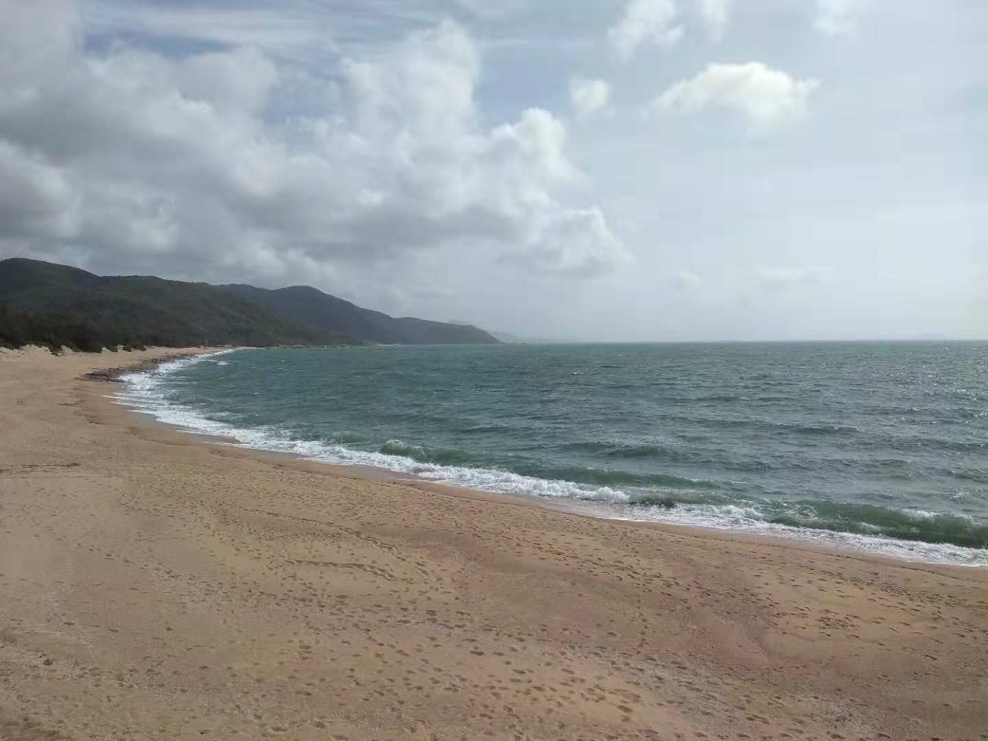 【海南游记优秀作文展示】海南五天四夜游记——李莹