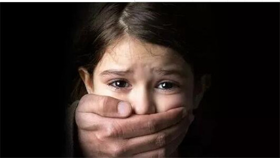 3000亿身家猥亵9岁儿童判5年，盘点世界各国对性侵儿童的法律规定