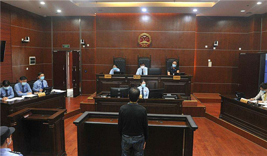 交通肇事且逃逸 成功辩护获缓刑